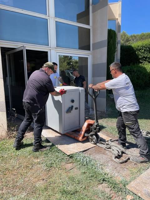 Déménagement et transfert d'un coffre fort sur Gardanne
